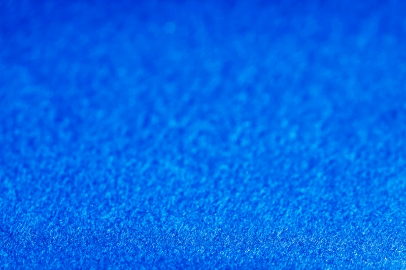 instalacion de césped azul